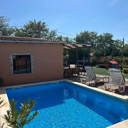 Holiday Merie With Pool Holiday home *